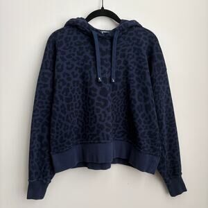 Women's Nike Blue Leopard Print Cropped Get Fit Pullover Hoodie Sweatshirt
